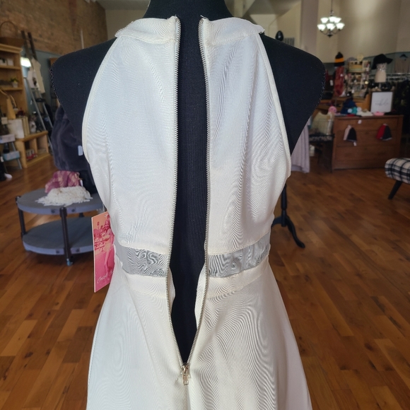 Emerald Sundae White A-Line Mini Dress Size Medium - Picture 3 of 8